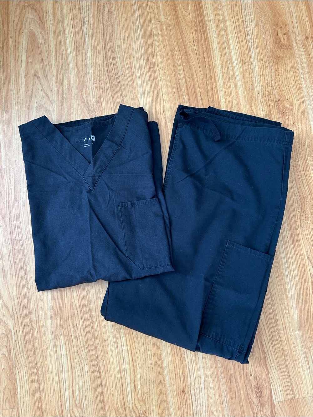 Men's Black Scrub Set - Top & Pants Size L